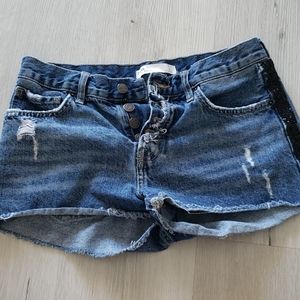 Zara Shorts with very cute details